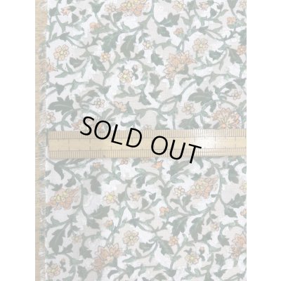 画像2: 生地：ポリ100％小花柄カットジャカード（ホワイト×イエロー×グリーン）