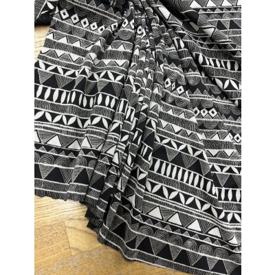 画像5: 生地：ポリ100％幾何学模様ストレッチスムースニット（ブラック／シルバー）