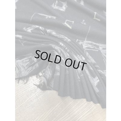 画像6: 生地：ポリエステル100％ スクエア柄手書き風プリントニット（黒）