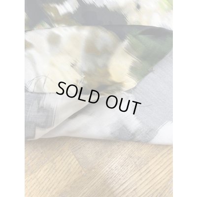 画像4: 生地：色彩手書き風プリント（クリーム地）