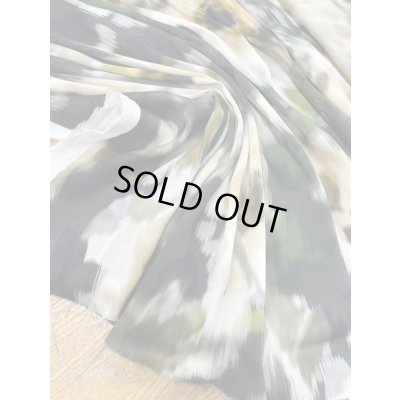 画像5: 生地：色彩手書き風プリント（クリーム地）