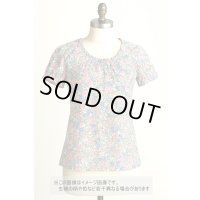 生地：綿100％ニット花柄総柄