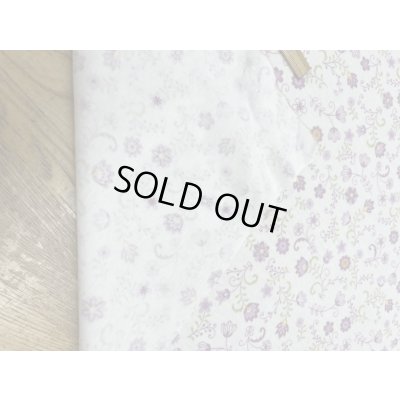 画像3: 生地：綿100％ 花柄フライスニット（オフホワイト×パープル）