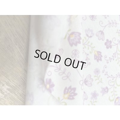 画像4: 生地：綿100％ 花柄フライスニット（オフホワイト×パープル）