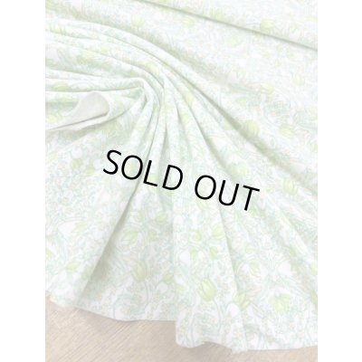 画像5: 生地：綿100％ 花柄フライスニット（オフホワイト×グリーン）