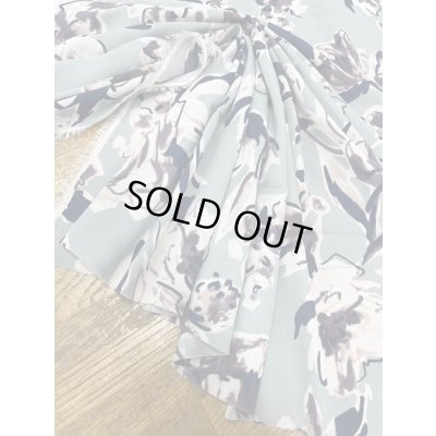 画像5: 生地：ポリエステル100％ 薔薇柄プリント（水色地／白黒）