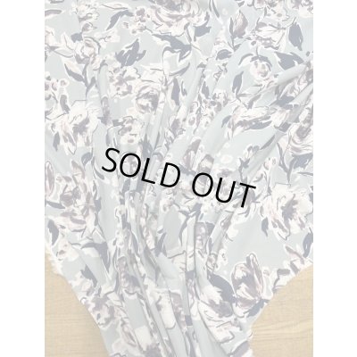 画像9: 生地：ポリエステル100％ 薔薇柄プリント（水色地／白黒）