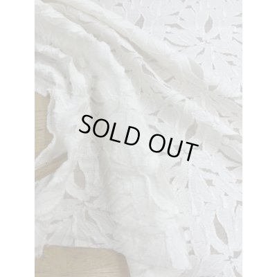 画像4: 生地:綿100%花柄カットジャガード(オフ白)
