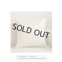 生地：綿ポリエステルサテンキルト（クリーム）