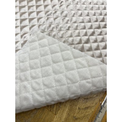 画像4: 生地：綿ポリエステルサテンキルト（クリーム）