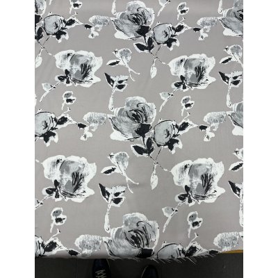 画像8: 生地：ポリエステル100％大柄フラワープリント（グレージュ×白黒）