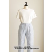 生地：綿ポリエステルリップル風ストライプ（白／水色）
