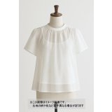 生地：リネンライクシアーブラウス地（ホワイト）