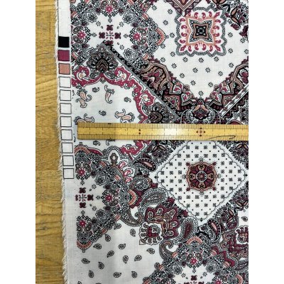 画像3: 生地:ポリエステル100%ペイズリーバンダナパッチワーク柄プリント(白地)