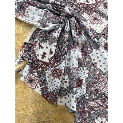 画像6: 生地:ポリエステル100%ペイズリーバンダナパッチワーク柄プリント(白地)