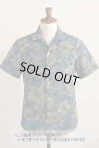 生地：ハイビスカス柄プリント　デニム風コットン（デニムブルー）