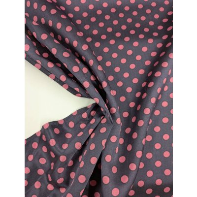 画像4: 生地：綿65％・シルク35％ 綿シルクサテンドット柄（ネイビー×ピンク）