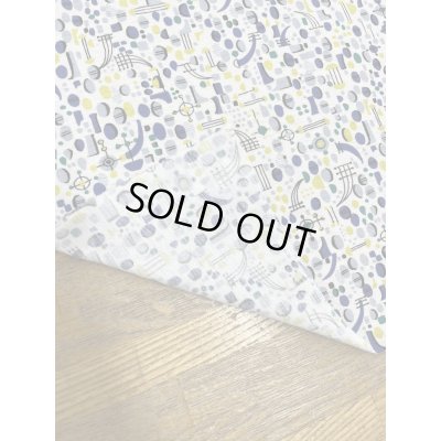 画像4: 生地：綿100％抽象的SZ柄天竺ニット（白地）