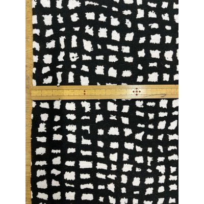 画像3: 生地：綿100％モノトーン手書き風チェック 天竺ニット（白／黒）