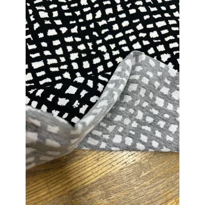 画像5: 生地：綿100％モノトーン手書き風チェック 天竺ニット（白／黒）