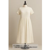 生地：ポリエステル系 シャーリングニット（クリーム）