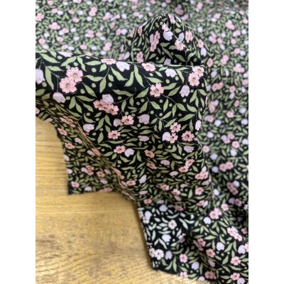 画像8: 生地：綿100％小花プリント平織（ブラック）