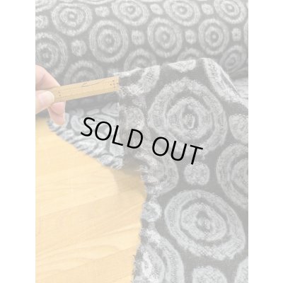 画像4: 生地：ウールポリエステル混 サークル柄ニット（ブラック×グレー）