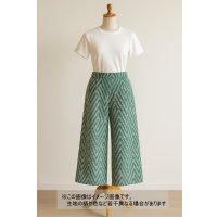 生地：ポリ綿幾何学柄カットジャガード（グリーン）