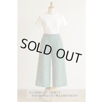 生地：ポリ綿幾何学柄カットジャガード（グリーン）