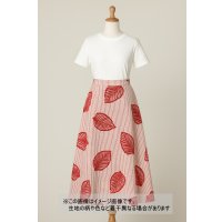 生地：ストライプ×リーフ柄カットジャガード（白×赤）