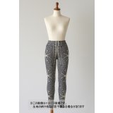 生地：ペイズリー柄ポリエステル2WAYニット（キナリ×青）