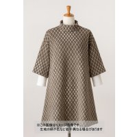 生地：ポリエステルニット起毛タッチ（ベージュ×ブラウン）