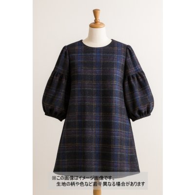 画像1: 生地：ポリエステル100％手描き風チェック柄プリントニット（ネイビー系）