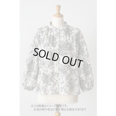 画像1: 生地：綿100％花柄リアルプリント（白地×黒）