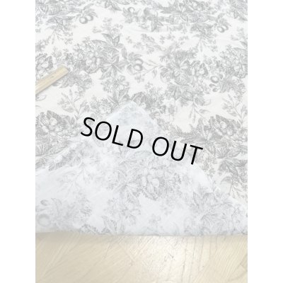 画像4: 生地：綿100％花柄リアルプリント（白地×黒）