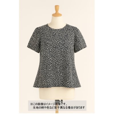 画像1: 生地：ポリエステル小花柄エンボスシャーリング（紺×白）