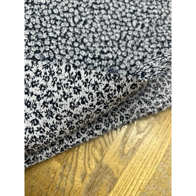 画像5: 生地：ポリエステル小花柄エンボスシャーリング（紺×白）