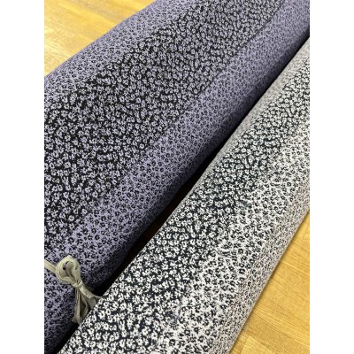 画像9: 生地：ポリエステル小花柄エンボスシャーリング（紺×白）