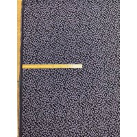 生地：ポリエステル小花柄エンボスシャーリング（紺×パープル）