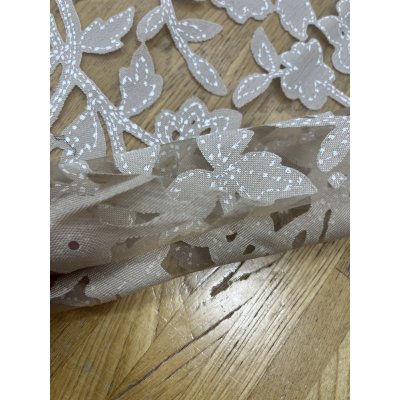 画像4: 生地：オーガンジー花柄刺繍レース（ベージュ）