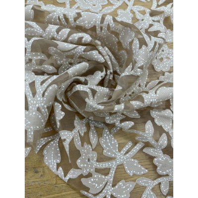 画像6: 生地：オーガンジー花柄刺繍レース（ベージュ）