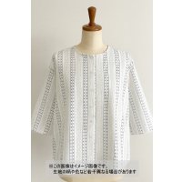 生地：綿プリント ストライプドット（白×濃紺）