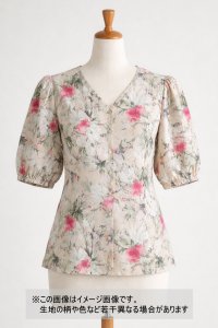 生地：ポリエステル100％ フローラルプリント（ヴィンテージクリーム）