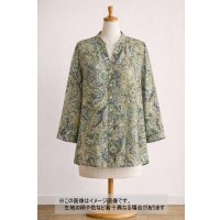 生地：ポリエステル100％ ペイズリー柄プリント（グリーン系）