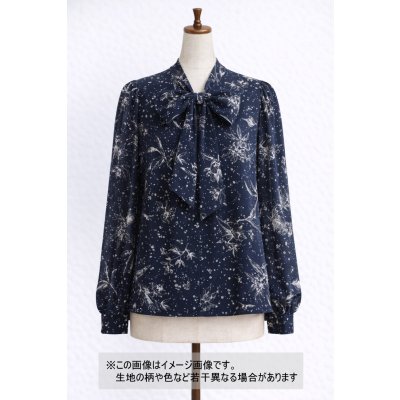 画像1: 生地：ニュービーナス糸ポリエステルデシン花柄（紺／白）