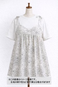 生地：ジーナ糸ポリエステルデシン花柄（白／グレー）