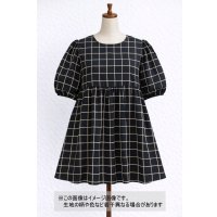 生地：ポリエステルデシン／格子プリント（黒×ベージュ）