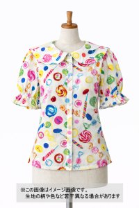 生地：ポリエステル100％ キャンディ柄プリント（白）