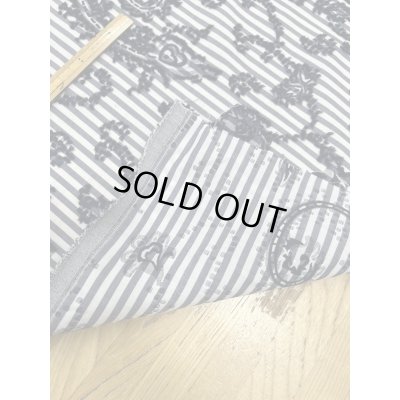 画像4: 生地：綿ポリエステル混 ストライプ刺繍カットジャガード（グレー）