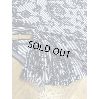 画像7: 生地：綿ポリエステル混 ストライプ刺繍カットジャガード（グレー）